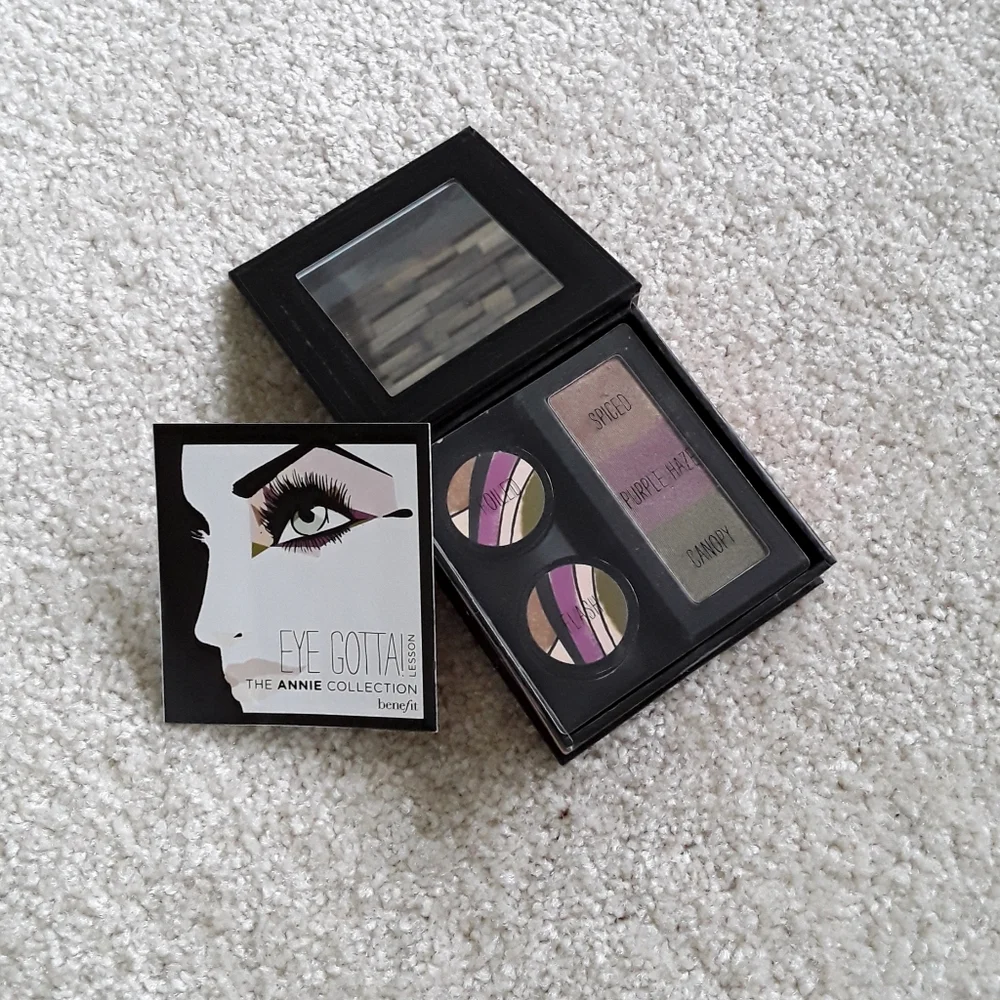 NEW Benefit Eyeshadow palette Annie Eye Collection kit
